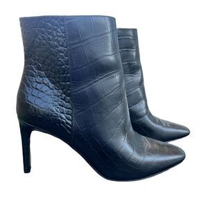NWB VINCE CAMUTO Allost Size 5.5 M Black Croco Shine Leather Women’s Boots MSRP